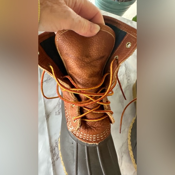 L.L. Bean Ladies Duck Boots with Flannel Lined 8” - Picture 3 of 16